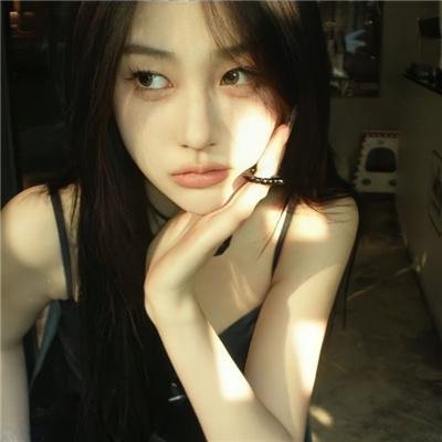 裸女怀春