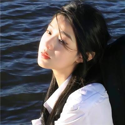 白色的女人